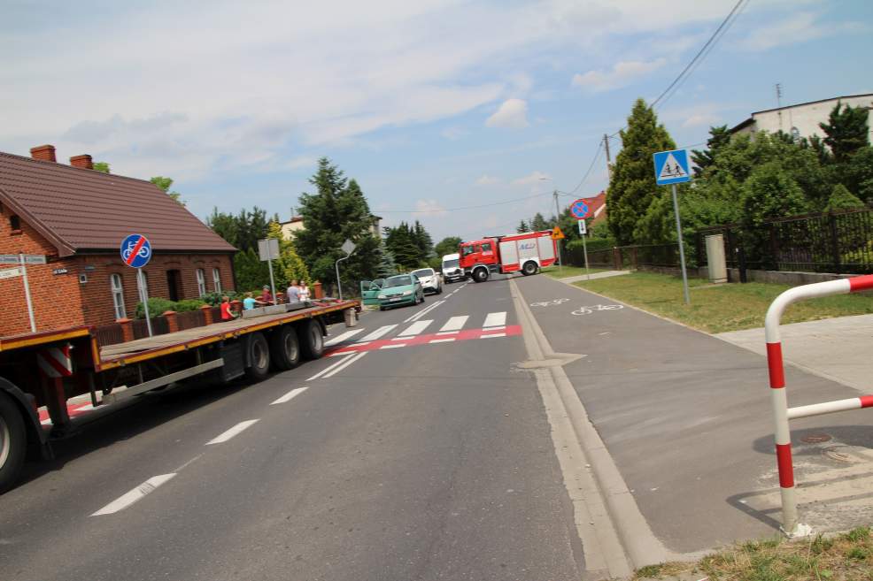 Policja ustala okoliczności zdarzenia z udziałem rowerzysty na ul. Żerkowskiej  w Jarocinie  