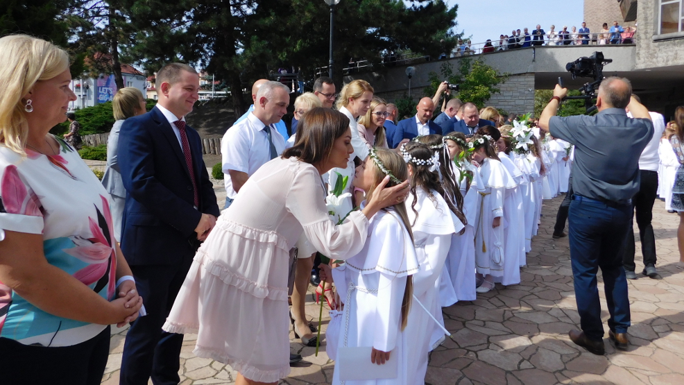 Dzieci w kościele, rodzice na zewnątrz. Jak będą wyglądać w tym roku Pierwsze Komunie Święte? - Zdjęcie główne