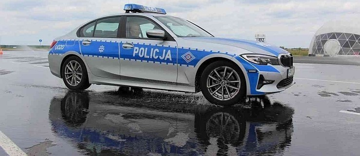 Pędził przez wieś. Rajd przerwali mu policjanci  - Zdjęcie główne