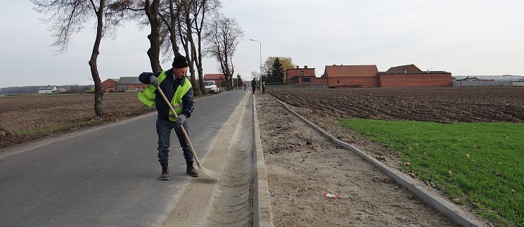 W tym roku krawężnik, a w przyszłym chodnik - Zdjęcie główne