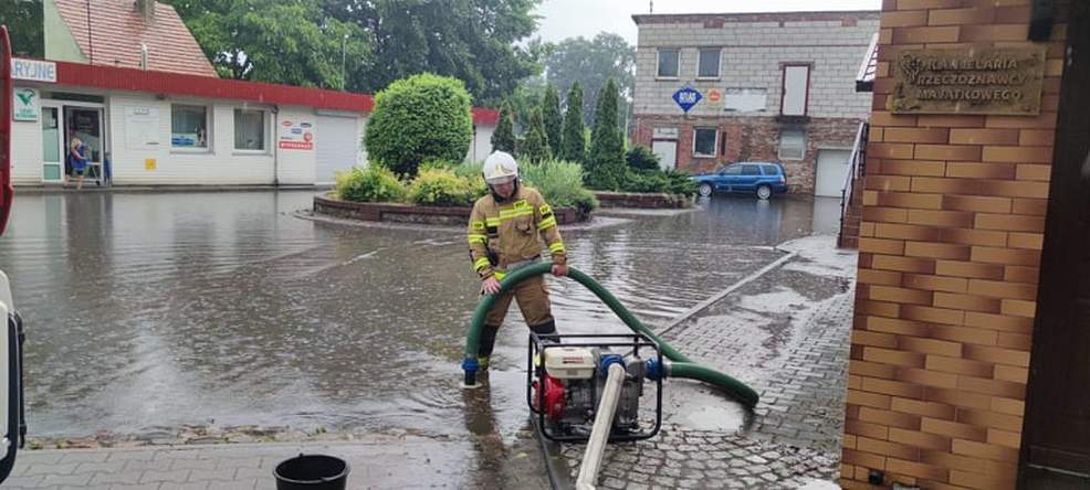 Strażacy usuwają skutki nawałnicy