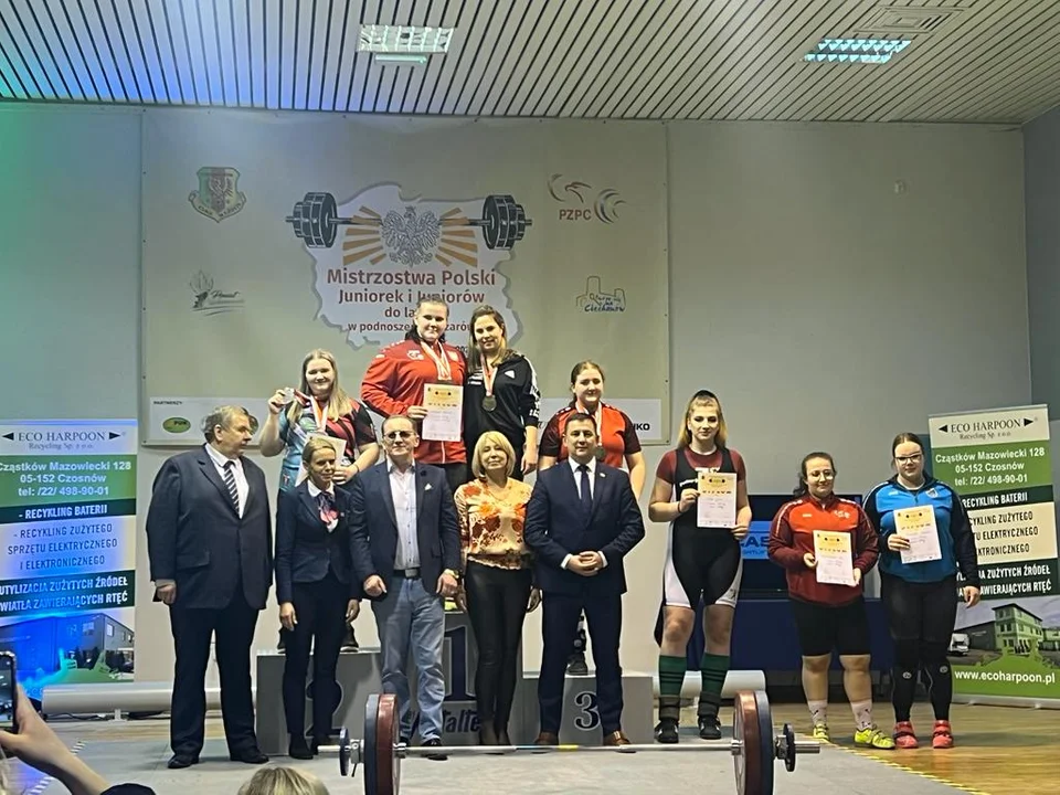 Sztangistki z ZSP-B w Tarcach na Mistrzostwach Polski Juniorów - Zdjęcie główne