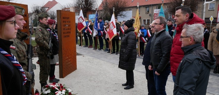 Dziś rocznica wyzwolenia Jarocina. Po raz pierwszy uczczono ją na Skwerze Pamięci - Zdjęcie główne