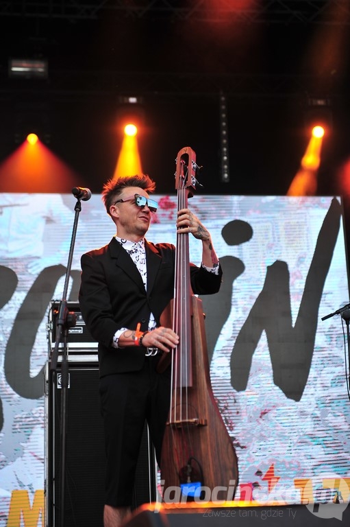 Jarocin Festiwal 2017. Dzień Drugi. Scena Rynek. Wojciech Mazolewski - Zdjęcie główne