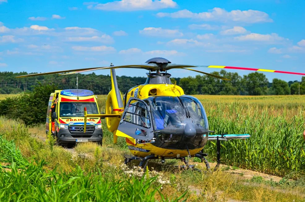 W Radlinie pod Jarocinem zdarzył się wypadek przy pracach na polu - Zdjęcie główne