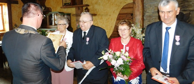 Przeżyli ze sobą 50 lat. Dzisiaj świętują w Grill Barze Górski w Kotlinie - Zdjęcie główne