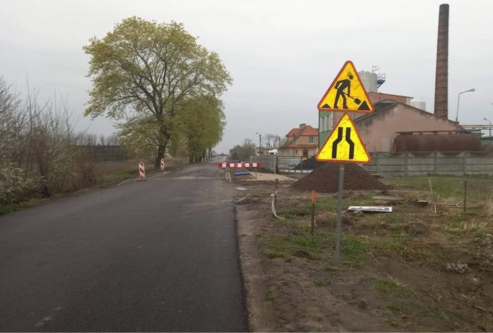 Będą remontować drogi w gminie Żerków - Zdjęcie główne