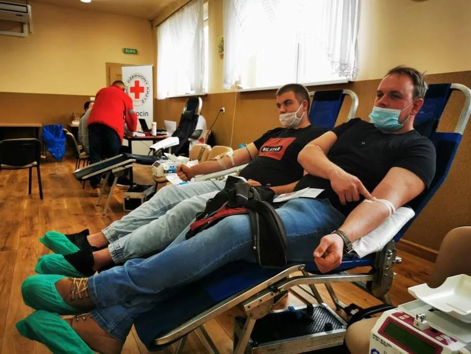Pomoc dla Ukrainy.  Wiele osób w kolejce do oddania krwi w Chrzanie [ZDJĘCIA] - Zdjęcie główne