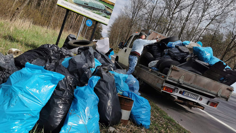 Wiosenne Porządki z RoweLOVE Jarocin. Zebrali jeszcze więcej śmieci niż w marcu