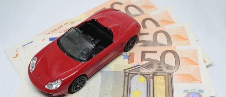 Samochód na kredyt – jak sfinansować zakup pojazdu? - Zdjęcie główne