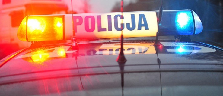  Auto w rowie - Zdjęcie główne