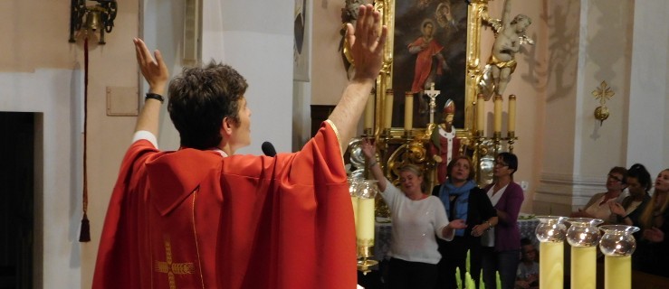 Msza św. z modlitwą o uzdrowienie w Mieszkowie. Z transmisją na żywo - Zdjęcie główne