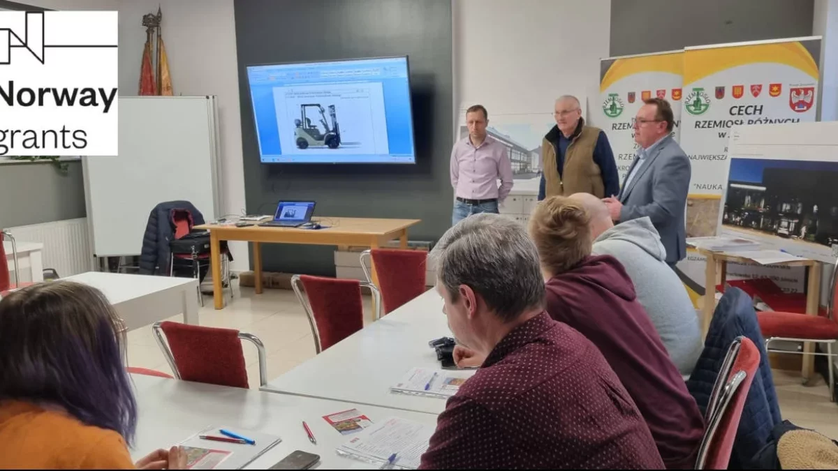 Jarocińskie Centrum Edukacji i Kariery chce wiedzieć, jakich kursów i szkoleń brakuje. Podziel się swoją opinią - Zdjęcie główne