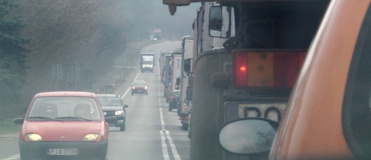 Kierowcy: Utrudnienia, ruch wahadłowy na krajówce - Zdjęcie główne