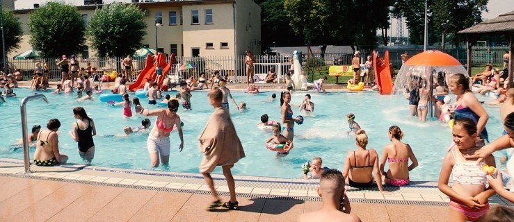 Gorączka na basenie w Jarocinie [ZOBACZ WIDEO] - Zdjęcie główne