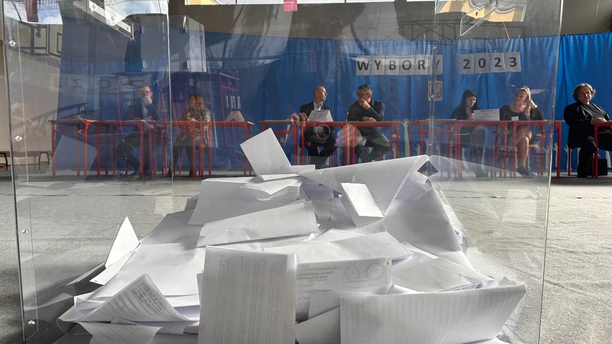 O północy rozpoczyna się cisza wyborcza. Co grozi za jej złamanie? - Zdjęcie główne