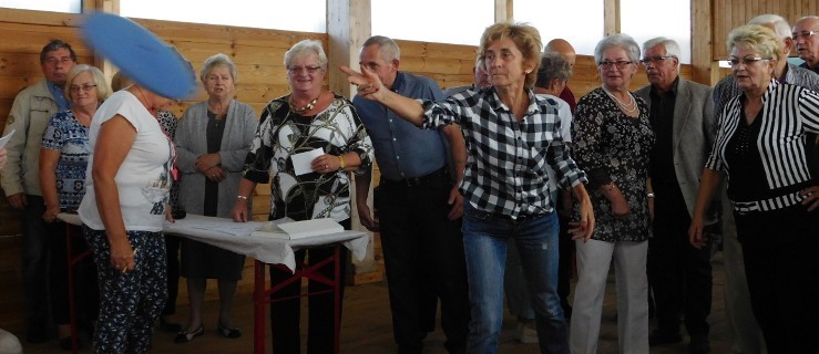 Seniorzy z całego powiatu pożegnali lato na strzelnicy w Jaraczewie [FOTO, WIDEO] - Zdjęcie główne