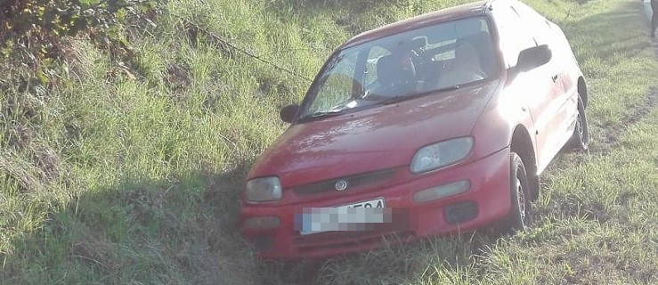  Pijany motorowerzysta wyjechał z drogi podporządkowanej pod koła mazdy  - Zdjęcie główne