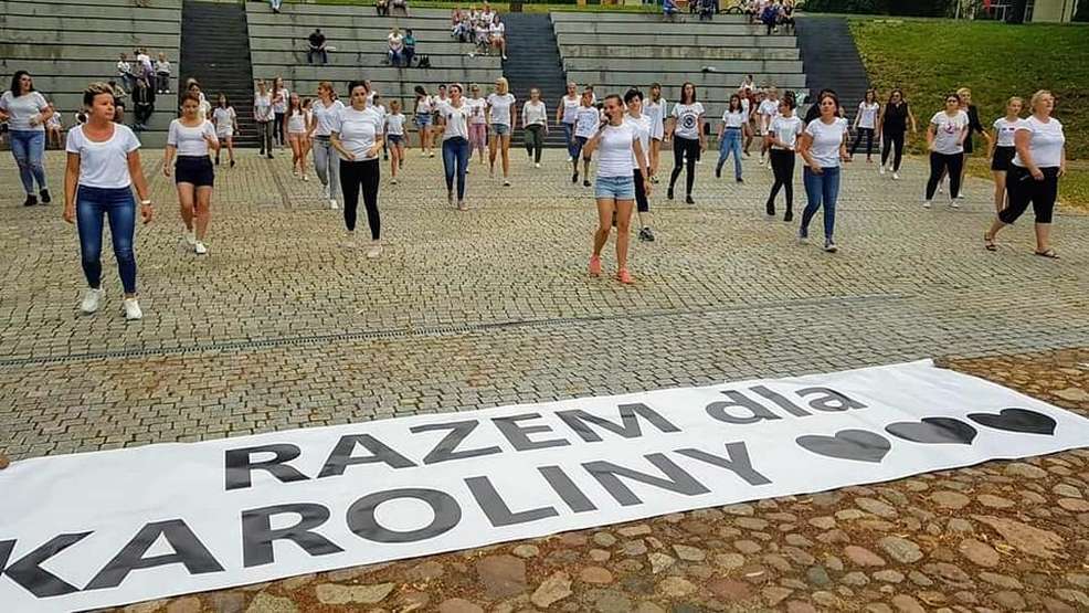 Żerków. Tańczyli i zbierali na leczenie chorej Karoliny Fajfer