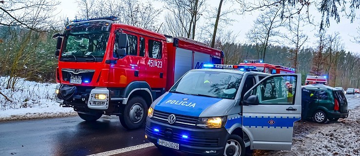 Jeden po alkoholu uderzył w drzewo. Drugi zatrzymał się na ogrodzeniu, a trzeci wpadł w czasie rutynowej kontroli            - Zdjęcie główne