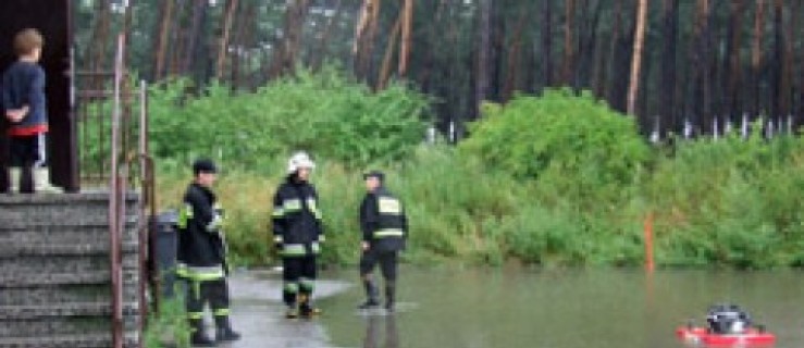 Wyjeżdżają do podtopień i zalanych piwnic. WIDEO - Zdjęcie główne