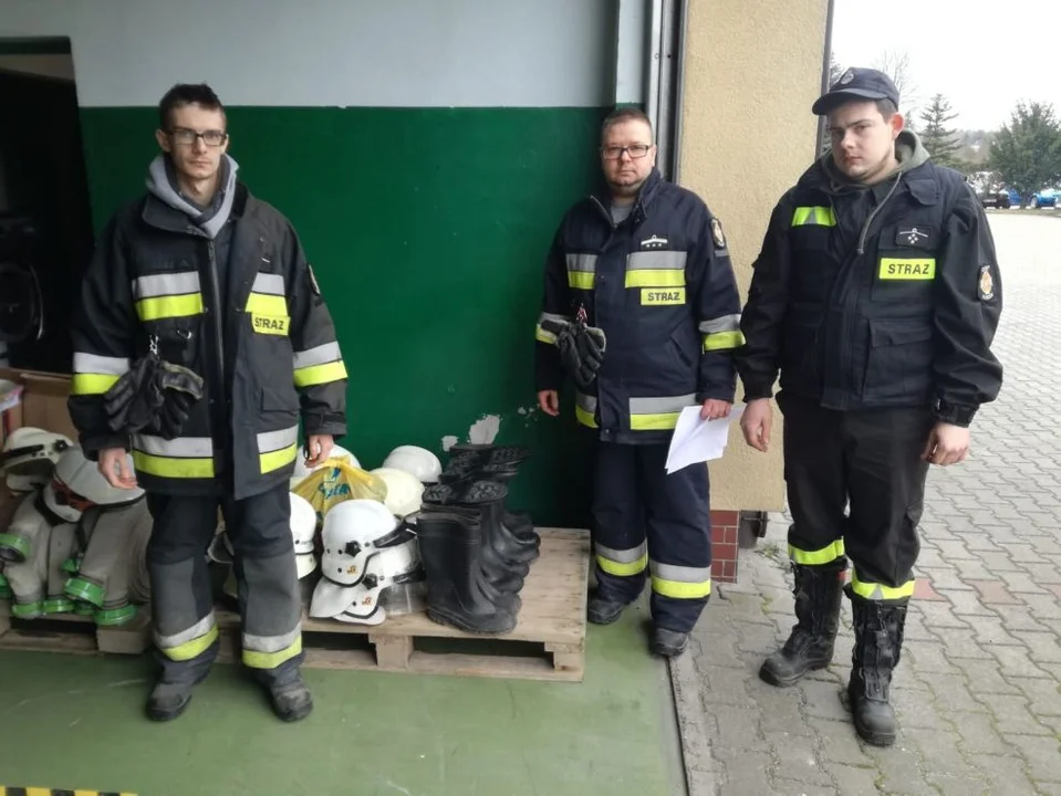 Jarocińscy strażacy zbierają sprzęt dla swoich kolegów na Ukrainie [ZDJĘCIA]   - Zdjęcie główne