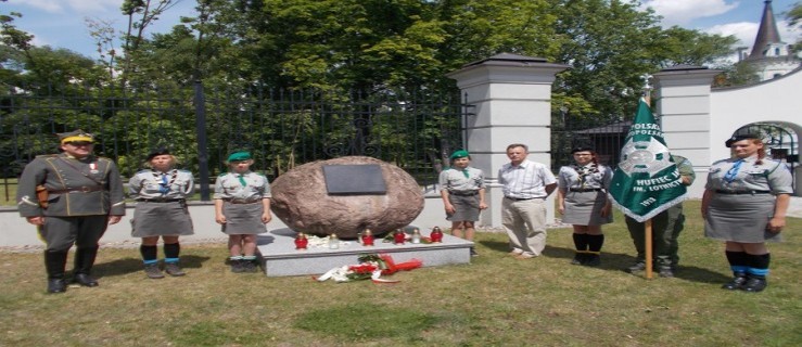 Harcerze oddali hołd komendantowi Gorzeńskiemu - Zdjęcie główne