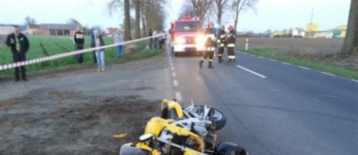 Zderzenie motocyklisty z traktorem [AKTUALIZACJA] - Zdjęcie główne
