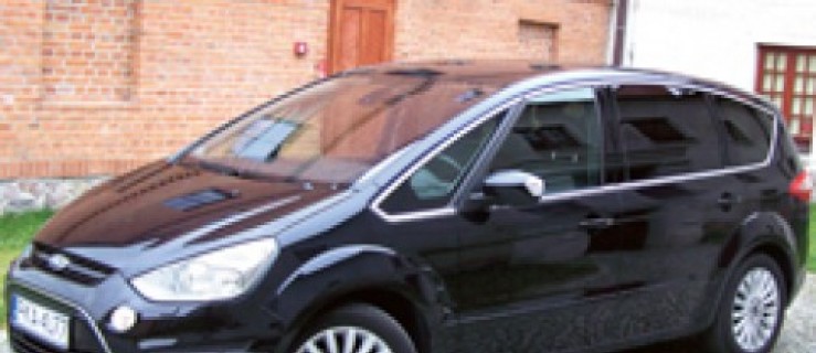 Nowoczesny minivan - Zdjęcie główne