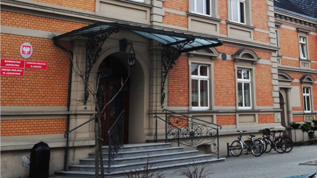 Gmina kontroluje i wzywa mieszkańców do urzędu. Jeden dokument jest szczegółnie ważny