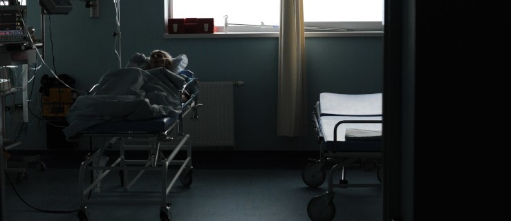 W szpitalu wykryto groźną bakterię. Wstrzymano przyjmowanie pacjentów na odział wewnętrzny w Pleszewskim Centrum Medycznym - Zdjęcie główne