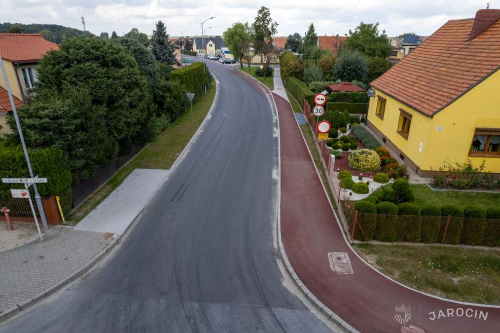 Budują rondo i przebudowują ulice w Jarocinie. Do końca mają niewiele czasu 