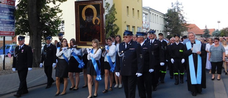 Radlin pożegnał obraz Matki Bożej. Parafia w Cielczy go powitała [DUŻO ZDJĘĆ, WIDEO] - Zdjęcie główne