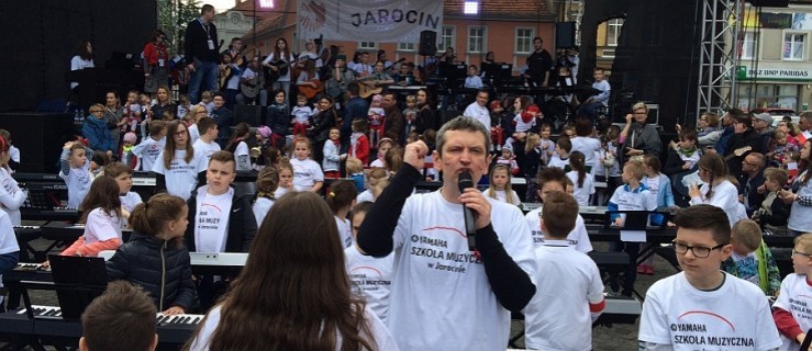 Jarocin. Udało się. Pobili dwa rekordy [WIDEO][FOTO] - Zdjęcie główne