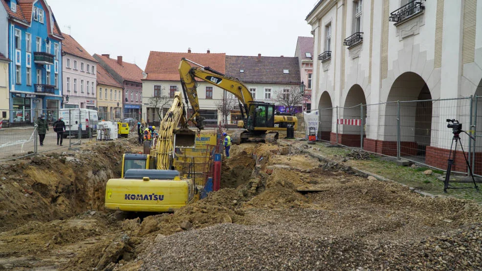 Wymiana sieci gazowej spowoduje utrudnienia w centrum Jarocina [ZDJĘCIA] - Zdjęcie główne