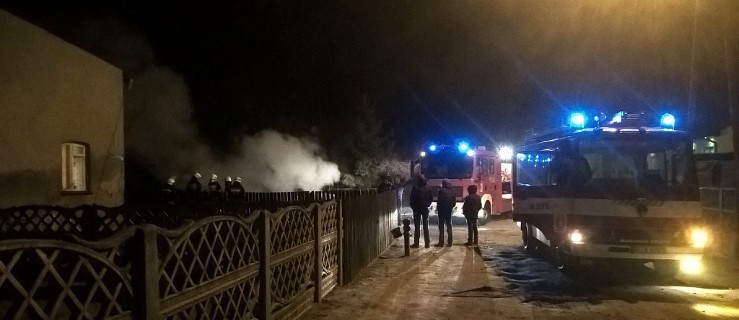 Żerków: Auto w płomieniach - Zdjęcie główne