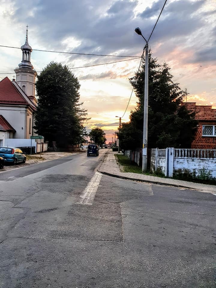 Jest wreszcie umowa i pieniądze na ważną drogę w powiecie - Zdjęcie główne