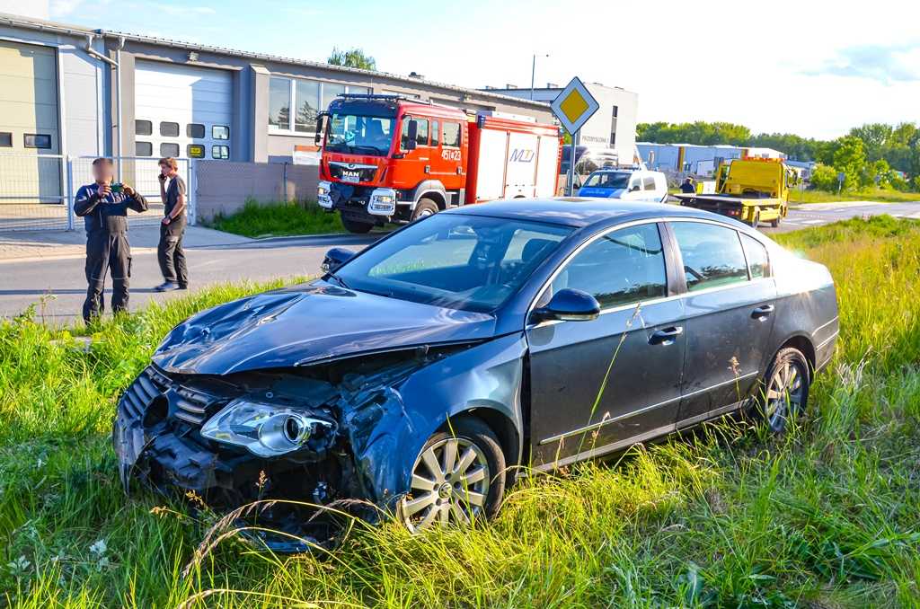 49-letni mężczyzna zginął w wypadku, do którego doszło na skrzyżowaniu ul. Przemysłowej i Handlowej w Jarocinie