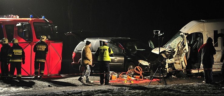 DK 11: Zderzenie trzech pojazdów. Jedna osoba nie żyje - Zdjęcie główne