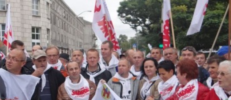Jarociniacy protestują w Warszawie  - Zdjęcie główne