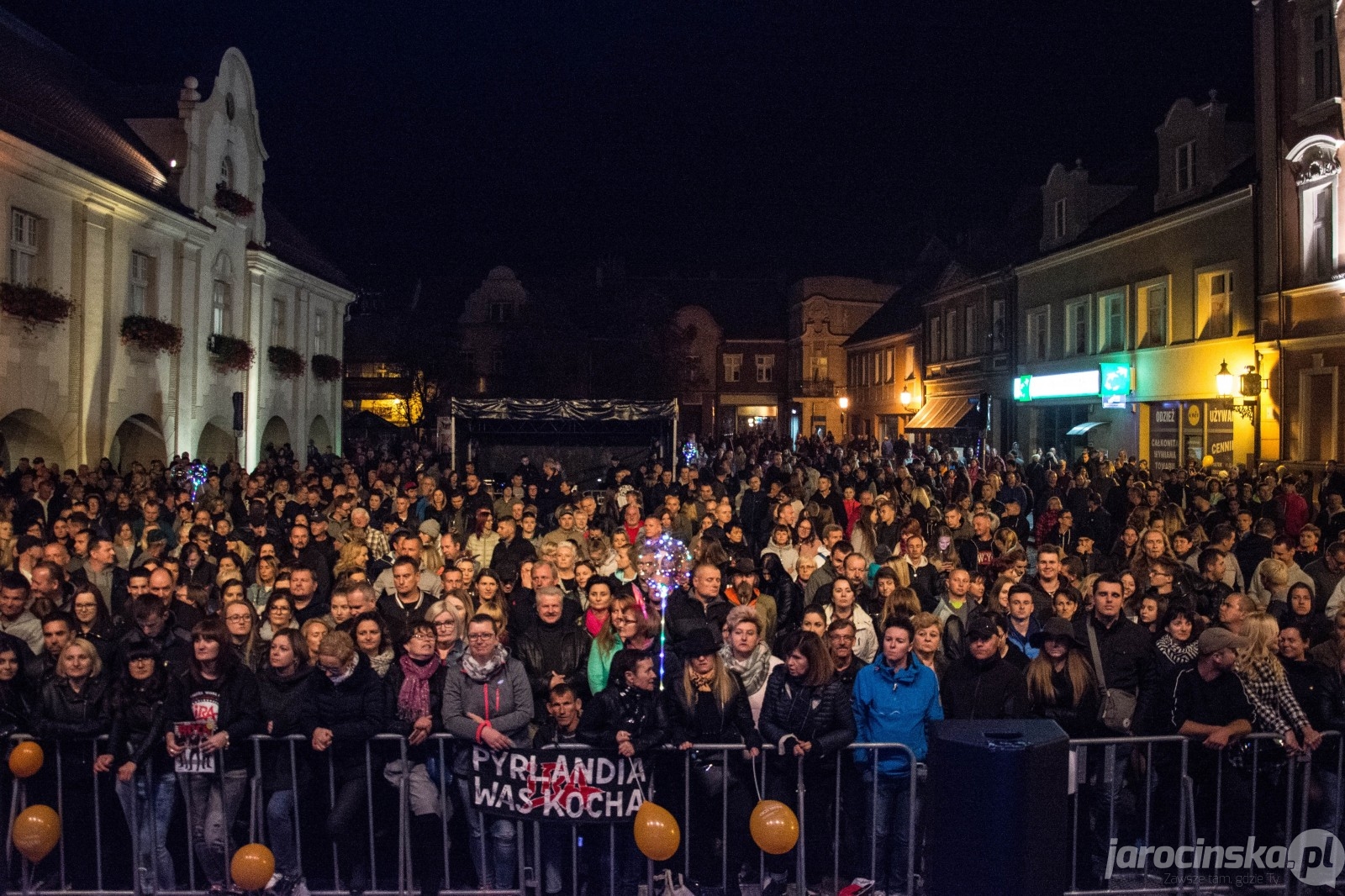 Jarocin. IRA zagrała na rynku w Jarocinie - Zdjęcie główne