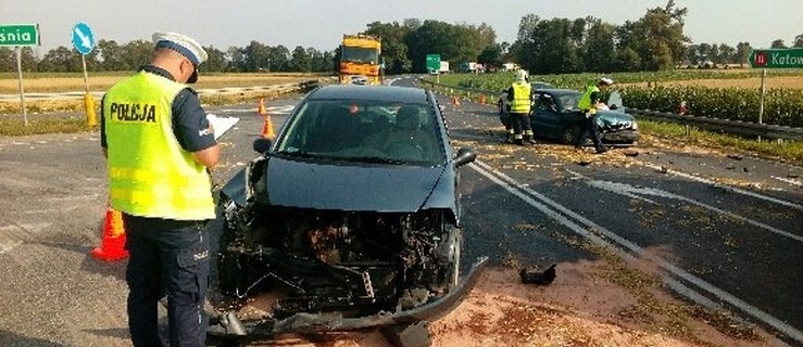 Zderzenie na DK 11. Droga zablokowana!  - Zdjęcie główne