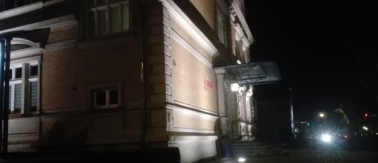Pomnik hrabiego Gorzeńskiego został wywieziony sprzed urzędu - Zdjęcie główne