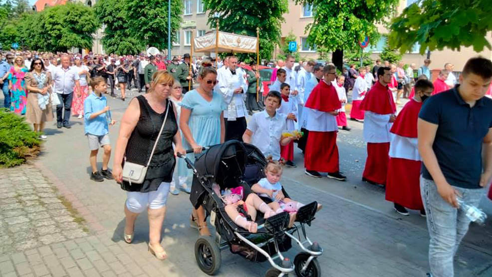 Jarocin. Jak wyglądała procesja Bożego Ciała z kościoła św. Marcina do Chrystusa Króla?