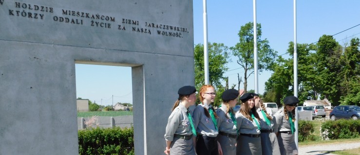 Jaraczewo: obchody wybuchu wojny pod pomnikiem  - Zdjęcie główne
