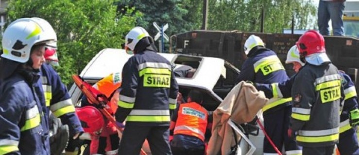 Drezyna wjechała w volkswagena [FOTO] - Zdjęcie główne