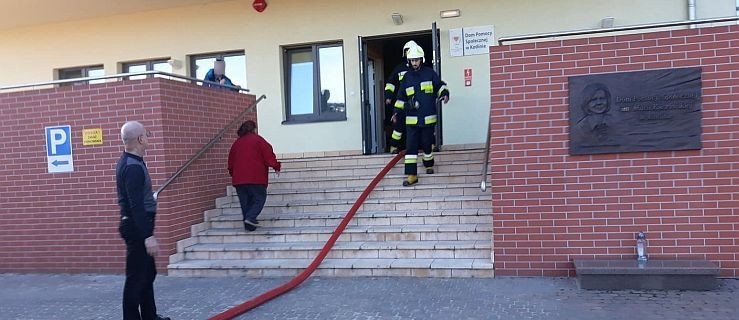 Pożar w DPS-ie. Ewakuacja. Policja zatrzymała podejrzanego o podpalenie  - Zdjęcie główne