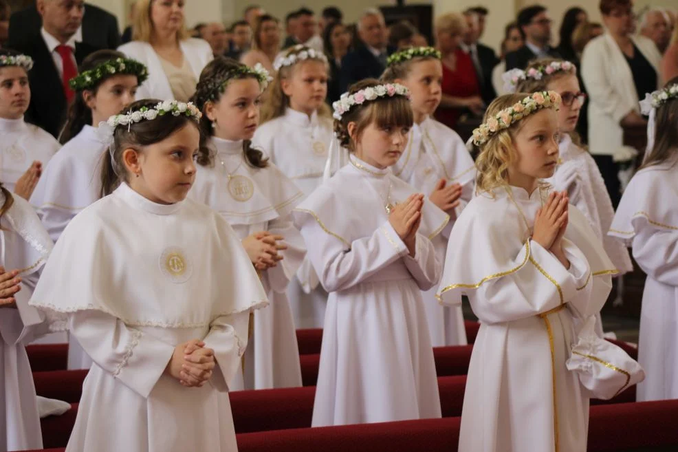 Pierwsza Komunia Święta w parafii Chrystusa Króla w Jarocinie [ZDJĘCIA] - Zdjęcie główne