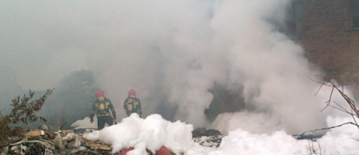 Prawie jedenaście godzin gasili pożar w Chociczy [WIDEO] - Zdjęcie główne