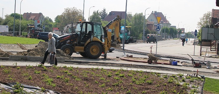 Budują w takim tempie, bo chcą skończyć przed terminem [GALERIA] - Zdjęcie główne